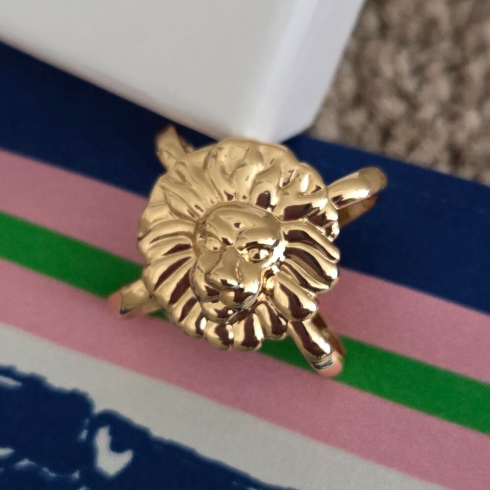 Brand New Lilly Pulitzer Lion Scarf Ring